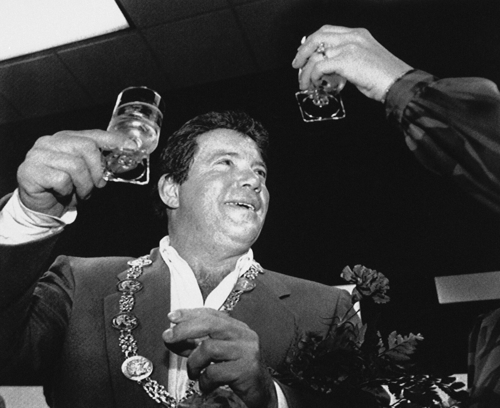1987: William Shatner